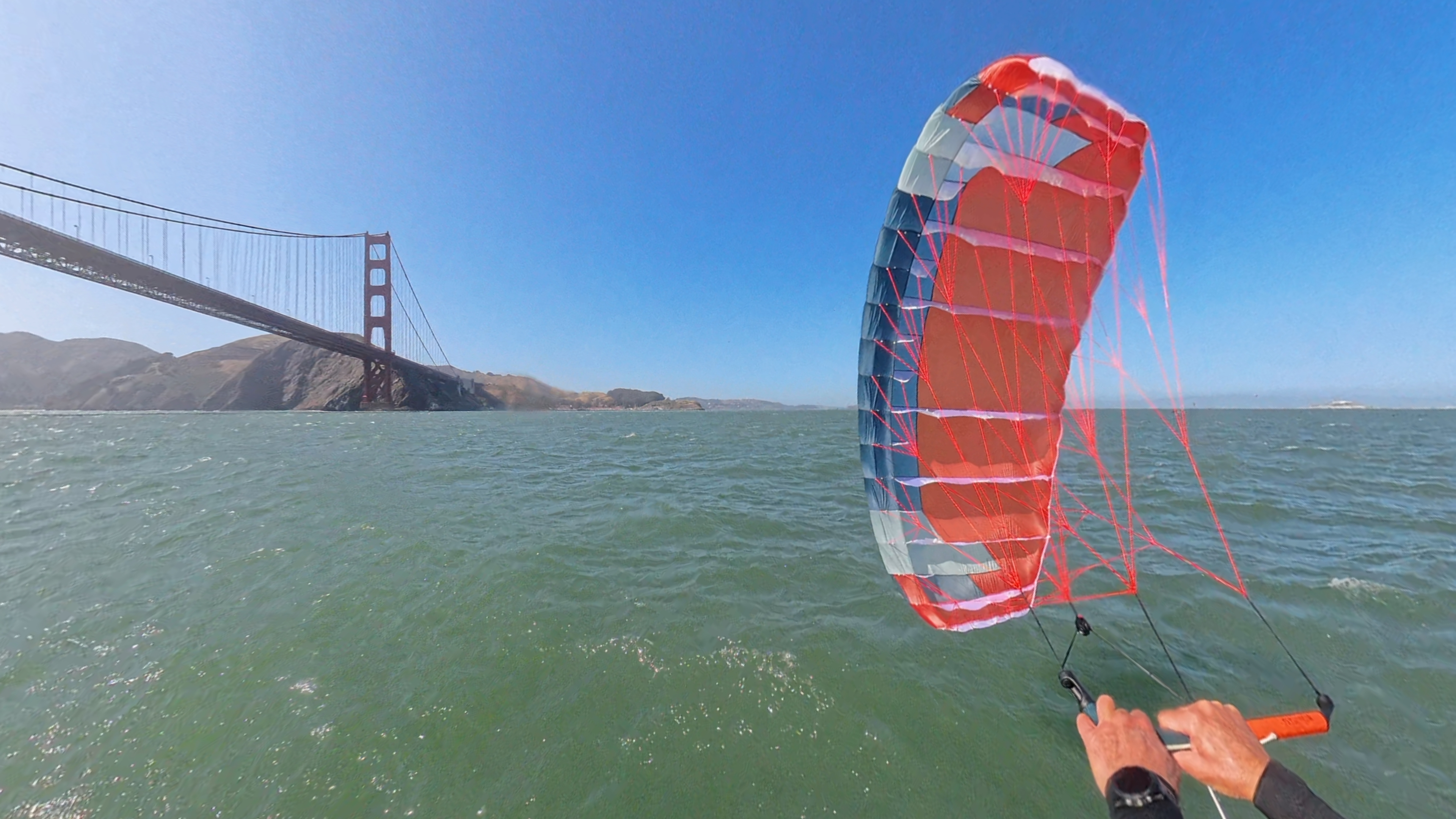 Flysurfer parawing session